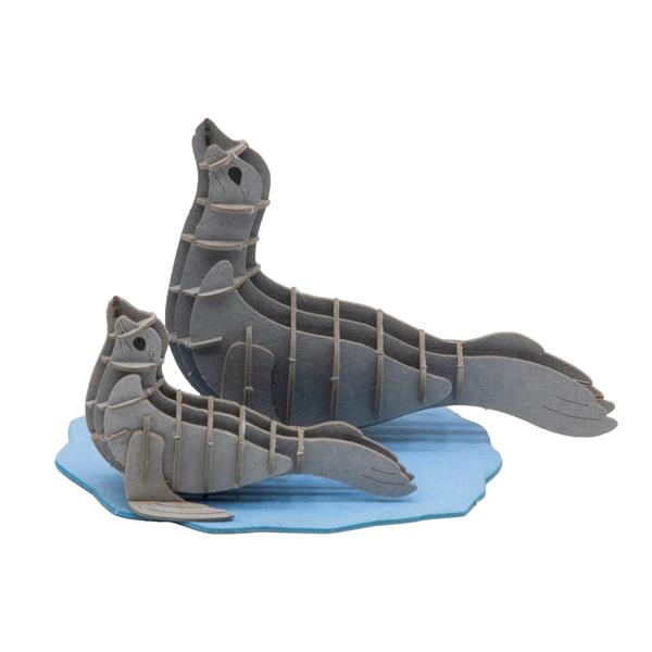 11748   3-D Paper Model Sel Seals, Fridolin
